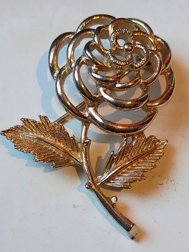 Vintage sarah coventry gold - vintage,