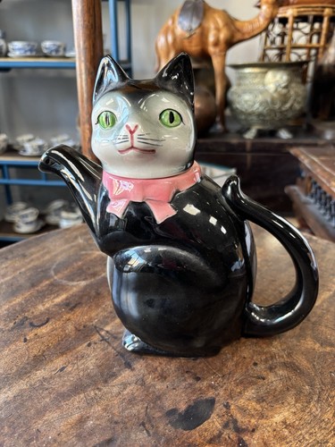 Cute vintage cat tea - cute, pot