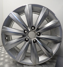 VOLKSWAGEN PASSAT 17'' SILVER