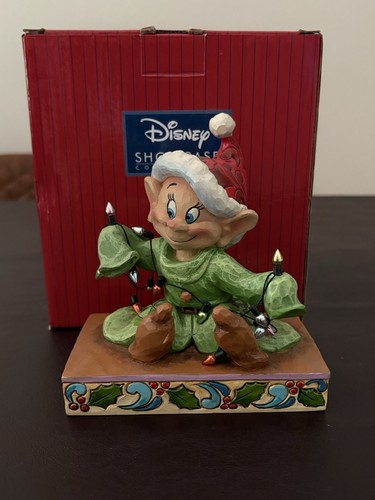 Disney traditions showcase - traditions,
