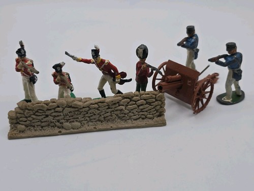 Vintage metal toy soldiers - vintage,