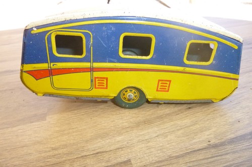 Mettoy tinplate caravan - mettoy,