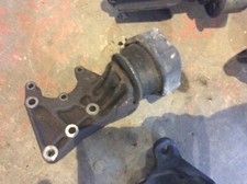 VW T4 TRANSPORTER 1992 LHD 2.4 AAB RIGHT HAND ENGINE MOUNTING 074199207B