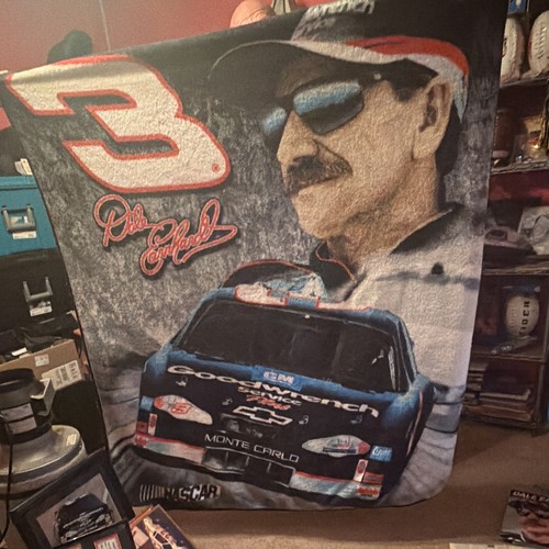 Dale earnhardt nascar race - dale,