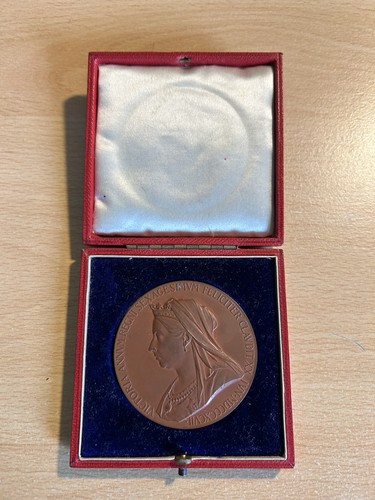 Queen victoria diamond - victoria, jubilee