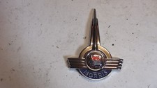 MORRIS MINOR GENUINE BMC BONNET BADGE