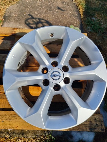 Nissan navara d40 alloy wheel - nissan,