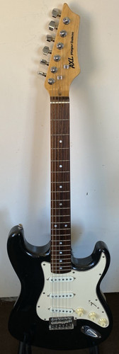 Axl deluxe electric guitar - deluxe,
