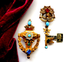 Coro 1940s Door Knocker & Royal Key Brooch Pin Set