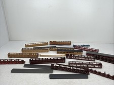N Gauge Coaches Bodies Roofs