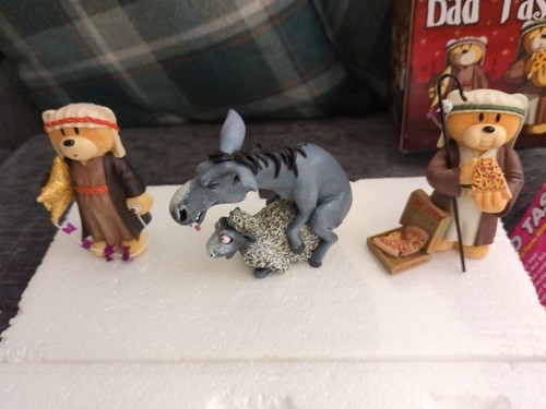 Bnib rare christmas - themed, bad