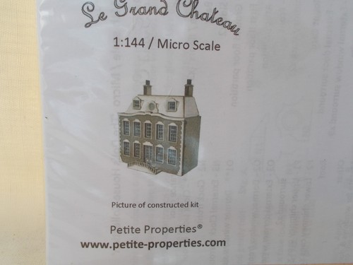 Dolls house miniature - dolls,