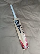 Duncan Fearnley Atom 6.0