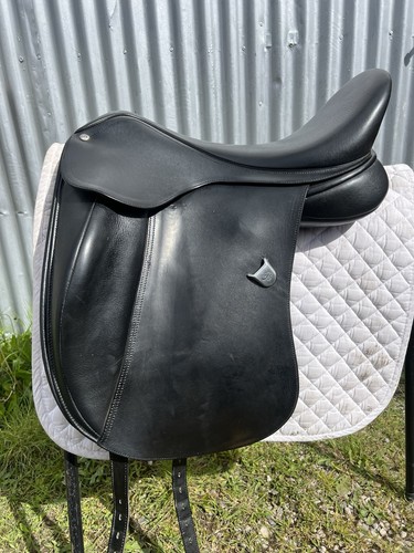 Bates innova dressage saddle - dressage,