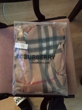 BURBERRY LONDON 100% LAMBSWOOL