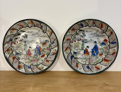Two japanese porcelain hand - porcelain,