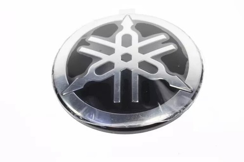 Yamaha graphic hood ornament - graphic,