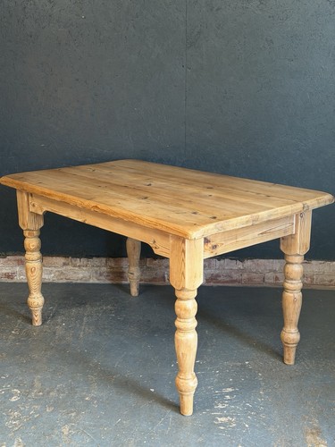 Vintage farmhouse table - farmhouse, pine