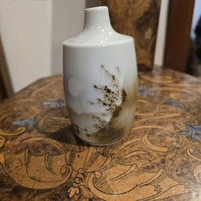 HIGHBANK PORCELAIN, LOCHGILPHEAD, SCOTLAND, SMALL 4.5" HIGHLAND SCENE VASE