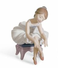 LLADRO PORCELAIN FIGURINE