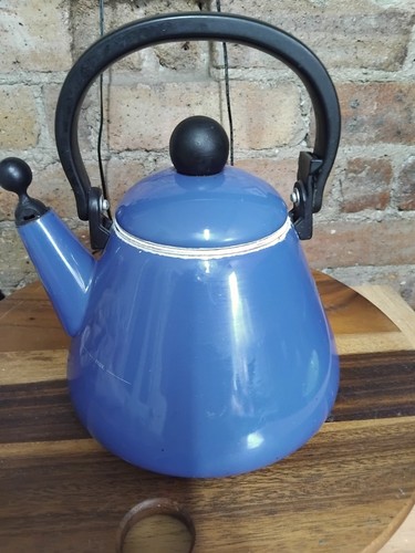 Blue enamel litre - litre, le