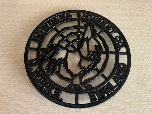 Howdens cast iron - , black