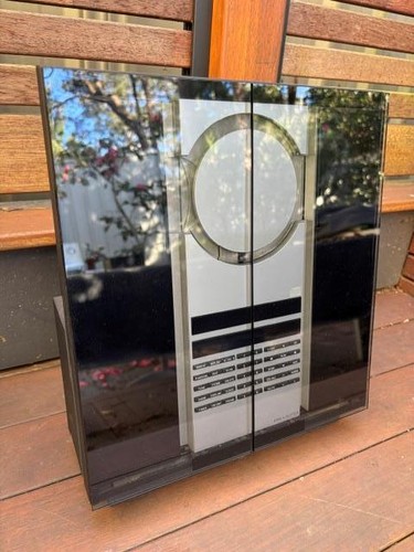 Bang olufsen o - olufsen, b&o