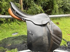 Stuben Jumping Saddle 17” Black /Tan
