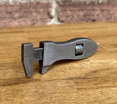 Vintage small am air - 4”,