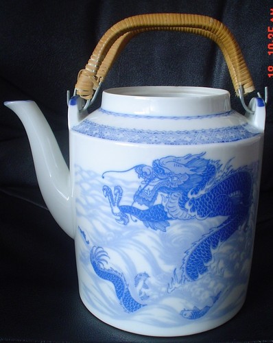 Superb large oriental teapot - superb,