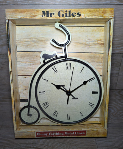 Metal wall clock penny - metal,