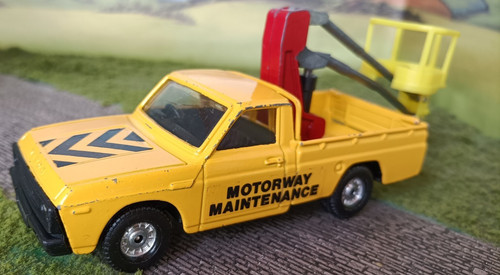 Corgi 413 mazda b1600 - 413,