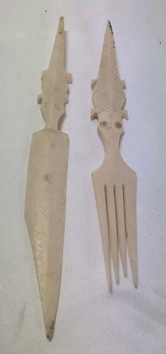 Vintage carved crocodile - vintage,