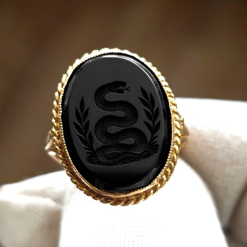 Fine 9ct gold black - &, onyx