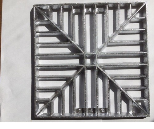 230mm square metal alloy - (9"),