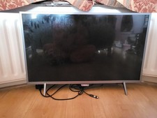 28 inch Philips TV selling for