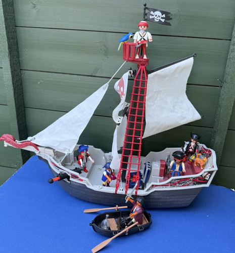Playmobil pirate ship - ship, pirates