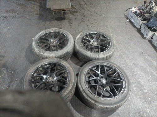Range rover alloy wheels - range,