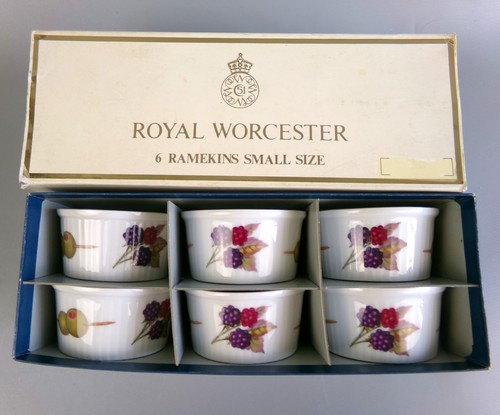Royal worcester evesham - worcester, “evesham”