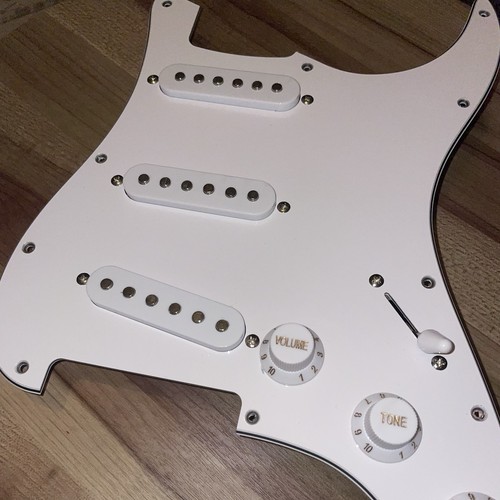 Fender squier strat electric - squier,