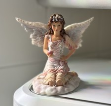 Leo Collection Angel Whispers