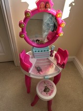 NICE BARBIE GIRLS PINK DRESSING TABLE AND STOOL ,FUN PLAY , VGC