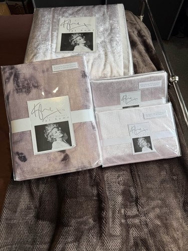 Kylie minogue luciana king - kylie,