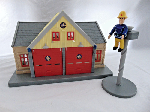 Fireman sam with pontypandy - fireman,