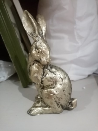 Small bronze effect hare