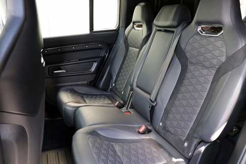 Defender 110 commercial - defender,