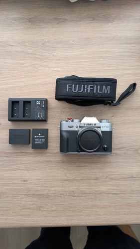 Fuji camera body 26 - xt-30,
