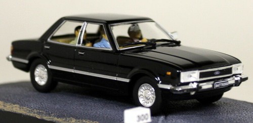 Eon james bond 007 ford - 1/43,