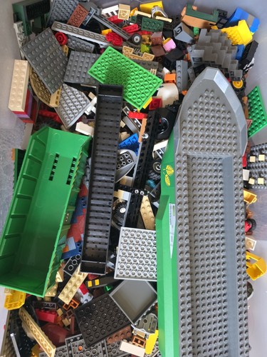Lego 8kg mixed job lot - lego,