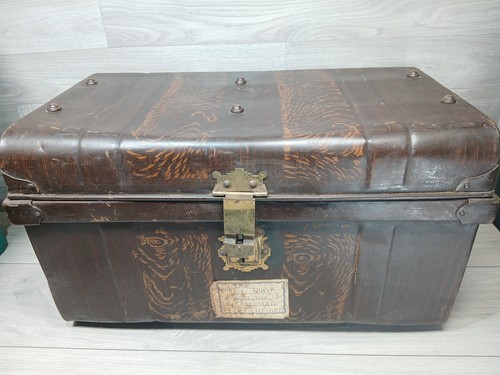 Vintage metal chest storage - vintage,